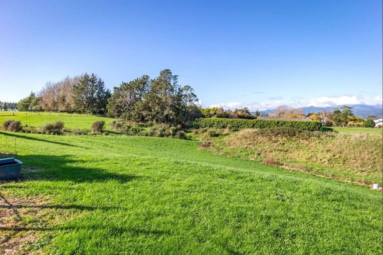 Photo of property in 9 Tullahoma Way, Ohau, Levin, 5570