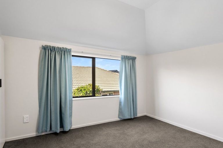 Photo of property in 2/19 Grove Road, Addington, Christchurch, 8024