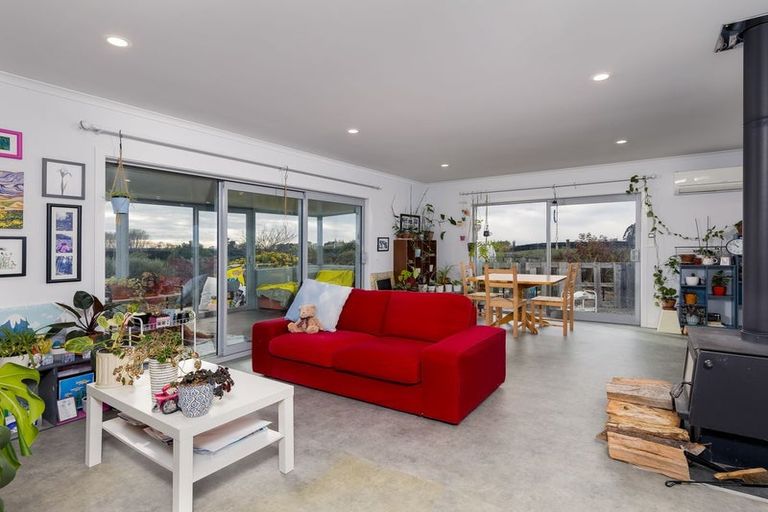 Photo of property in 179 Mcnamaras Road, Waimate, 7979