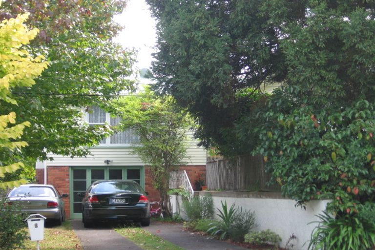 Photo of property in 5 Stottholm Road, Titirangi, Auckland, 0604