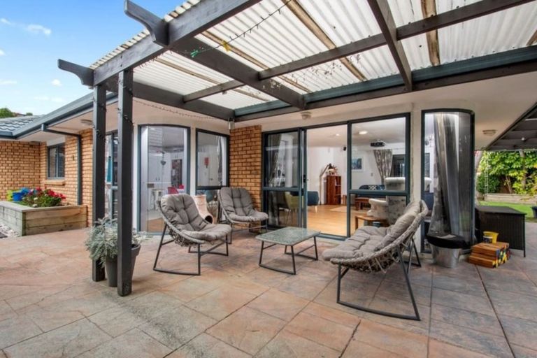 Photo of property in 33 Little John Drive, Bellevue, Tauranga, 3110