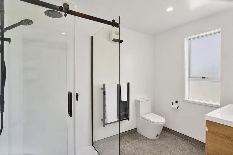 Photo of property in 10 Hossack Close, Belfast, Christchurch, 8051