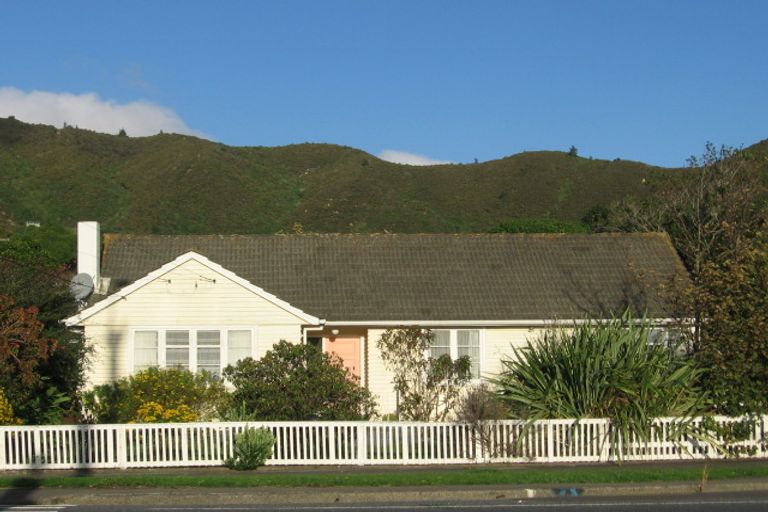 Photo of property in 1116 High Street, Taita, Lower Hutt, 5011