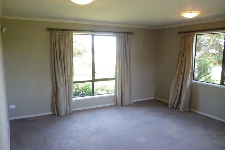 Photo of property in 1 Wiltshire Drive, Huntington, Hamilton, 3210