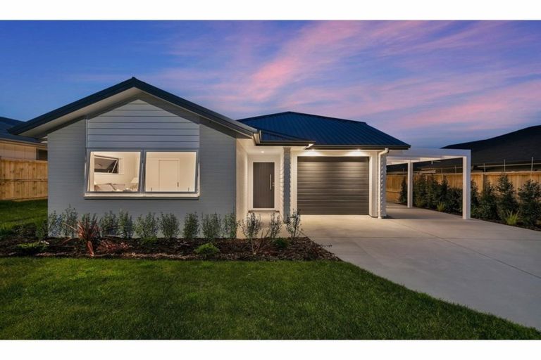 Photo of property in 31 Nellie Drive, Kumeu, 0810