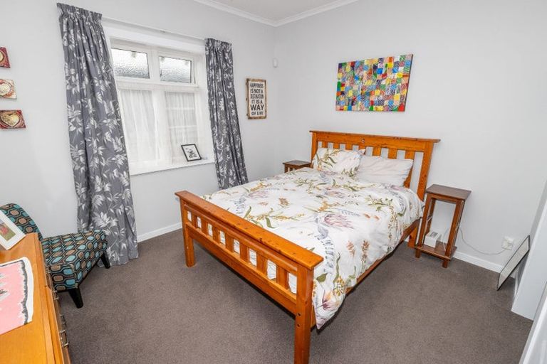 Photo of property in 190 Derwent Street, Island Bay, Wellington, 6023