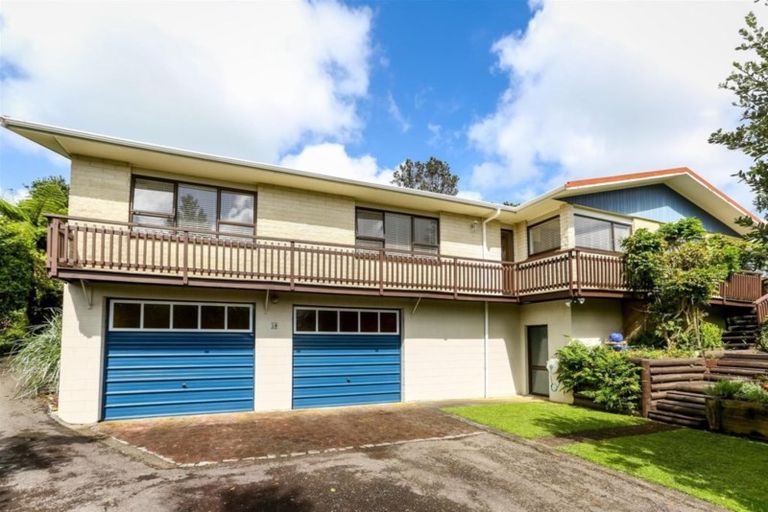 Photo of property in 18 Hickford Place, Okato, 4335