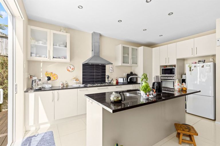 Photo of property in 140 Awaruku Road, Torbay, Auckland, 0630