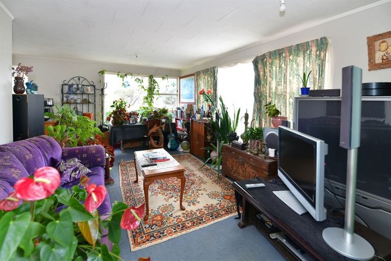 Photo of property in 79 Brian Crescent, Stanmore Bay, Whangaparaoa, 0932
