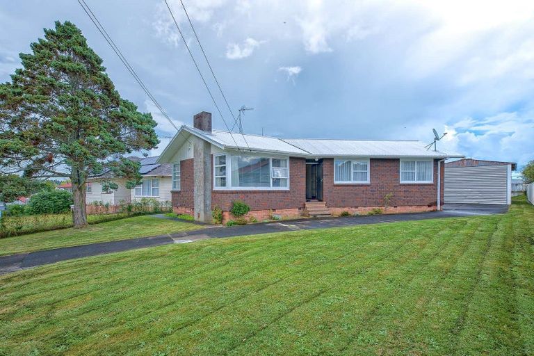 Photo of property in 57 Smiths Avenue, Papakura, 2110