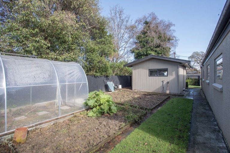 Photo of property in 135 Park Street, Winton, 9720