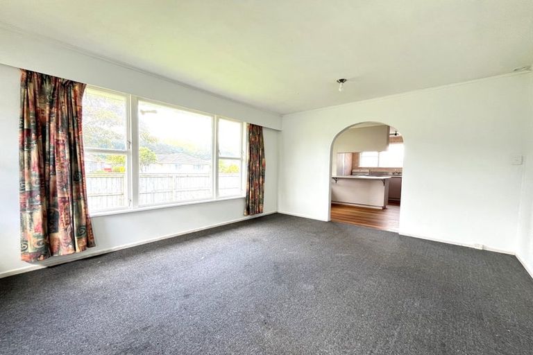 Photo of property in 249 Wellington Road, Wainuiomata, Lower Hutt, 5014
