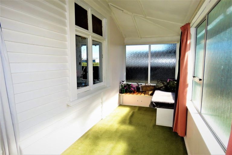 Photo of property in 56 Brougham Street, Westport, 7825