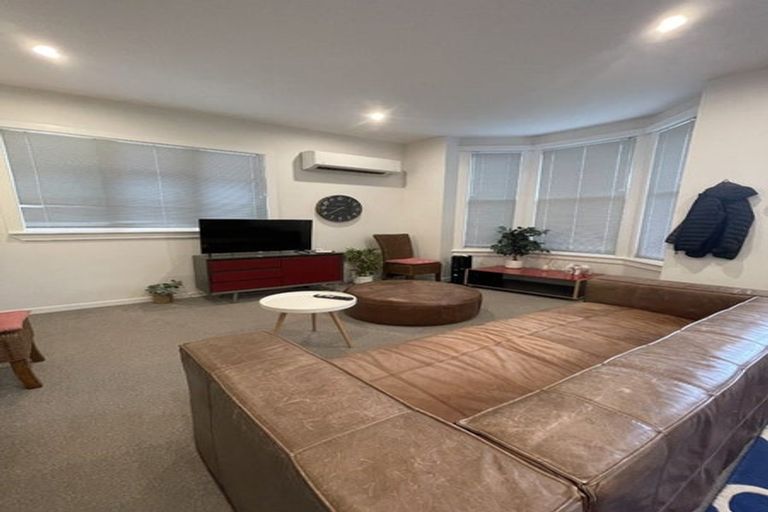 Photo of property in 10 Stanley Street, Berhampore, Wellington, 6023