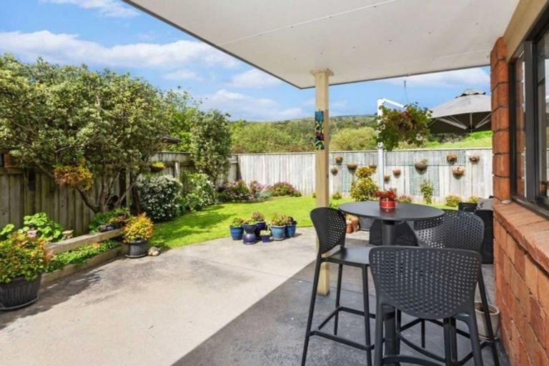 Photo of property in 17 Sams Way, Raumati South, Paraparaumu, 5032