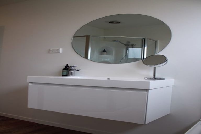 Photo of property in 111g Cliffs Road, Saint Clair, Dunedin, 9012