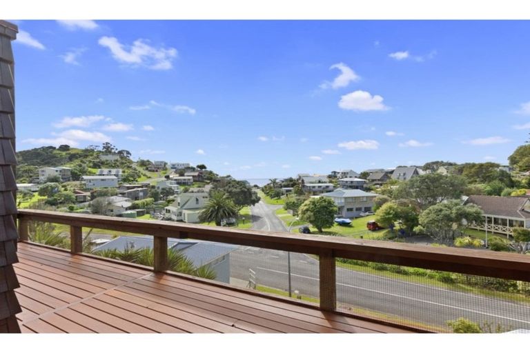 Photo of property in 25 Tapeka Road, Russell, 0202