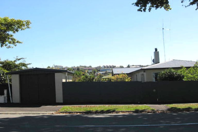 Photo of property in 11a Grasmere Street, Waimataitai, Timaru, 7910
