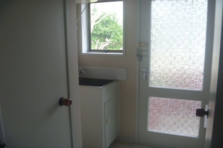 Photo of property in 1/16a Trentham Road, Papakura, 2110