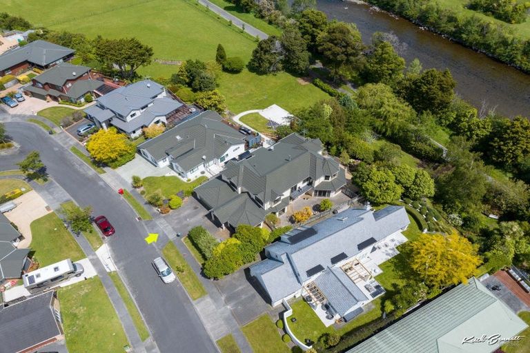 Photo of property in 29 Clearwater Terrace, Brown Owl, Upper Hutt, 5018