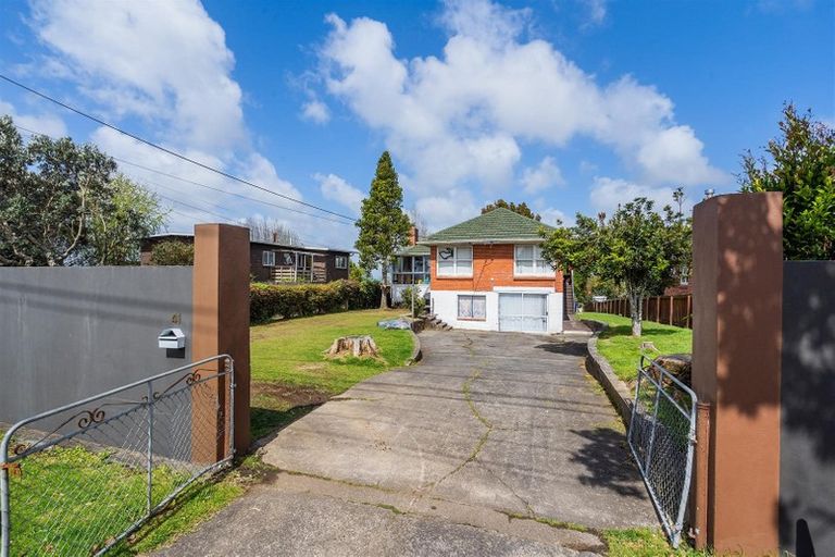 Photo of property in 41 Royal Road, Massey, Auckland, 0614