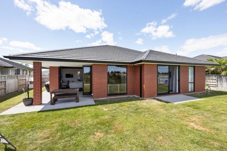 Photo of property in 7 Hyatt Close, Leamington, Cambridge, 3432