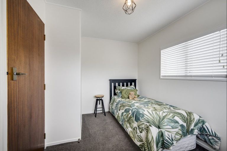 Photo of property in 20 Gebbie Road, Taradale, Napier, 4112