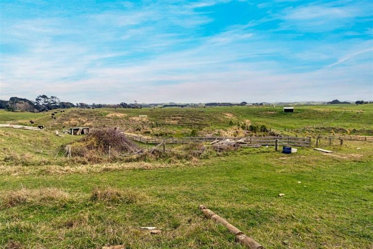 Photo of property in 115 Awhitu Road, Karioitahi, Waiuku, 2683