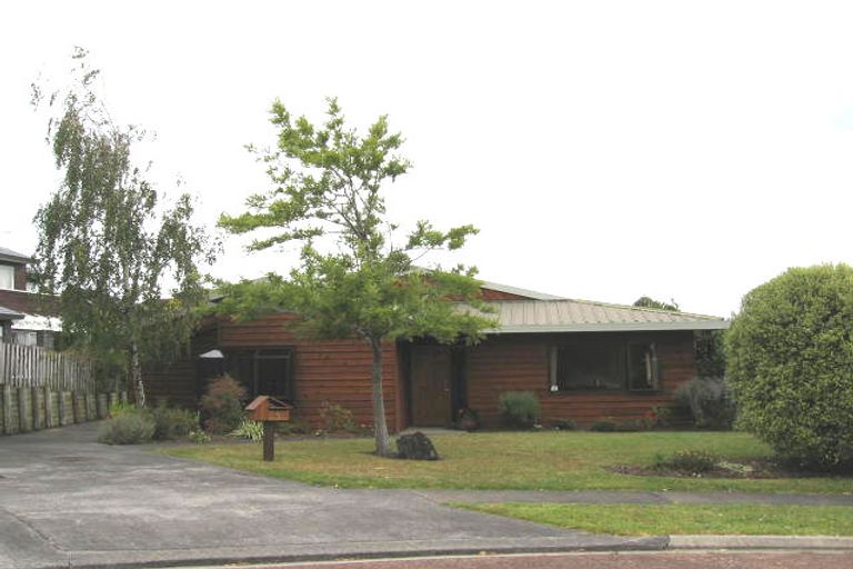 Photo of property in 7 Juliet Place, Forrest Hill, Auckland, 0620