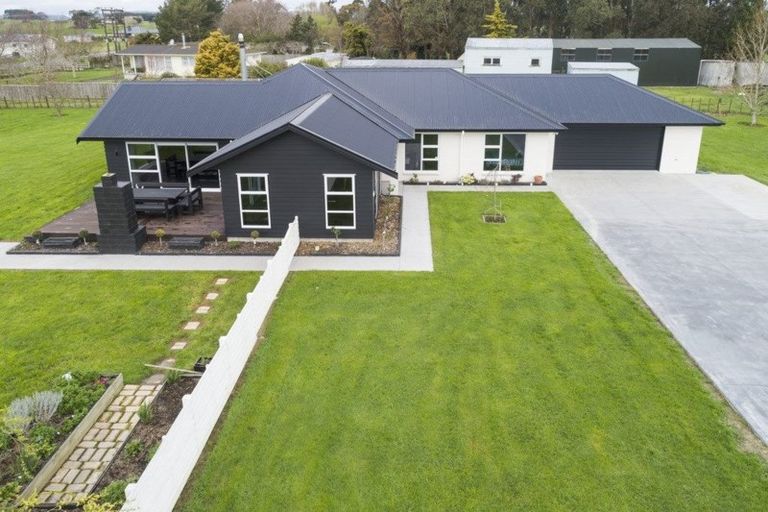 Photo of property in 733 Stoney Creek Road, Bunnythorpe, Palmerston North, 4470