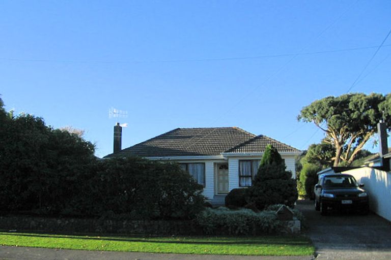Photo of property in 72 Totara Street, Wainuiomata, Lower Hutt, 5014