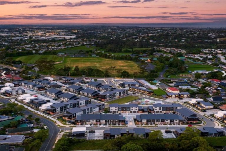 Photo of property in 6/25 Jabuka Street, Glen Eden, Auckland, 0602