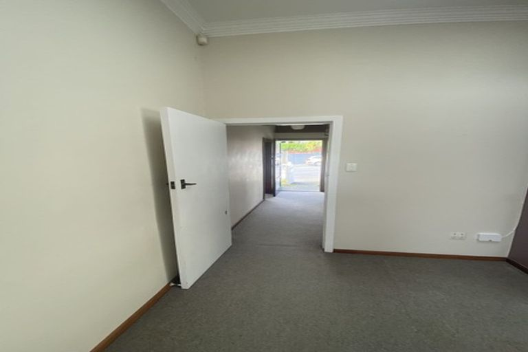 Photo of property in 126 Daniell Street, Newtown, Wellington, 6021