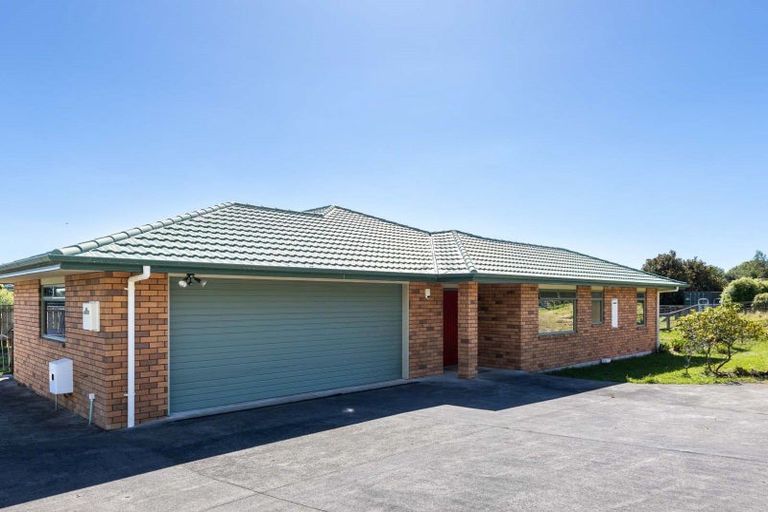 Photo of property in 57 Mcgiven Drive, Ridgewood, New Plymouth, 4371