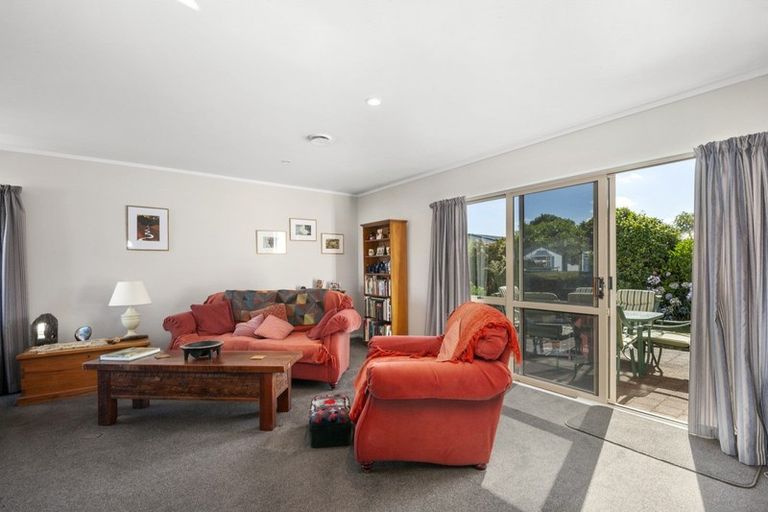 Photo of property in 63 Acacia Bay Road, Nukuhau, Taupo, 3330