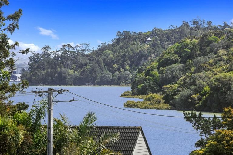 Photo of property in 225 Manuka Road, Bayview, Auckland, 0629