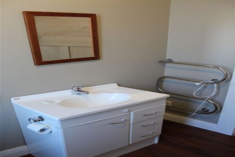 Photo of property in 75 Bayview Road, Bayview, Auckland, 0629