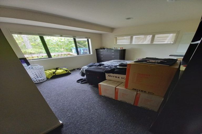 Photo of property in 1/8 Beaudine Avenue, Glenfield, Auckland, 0629