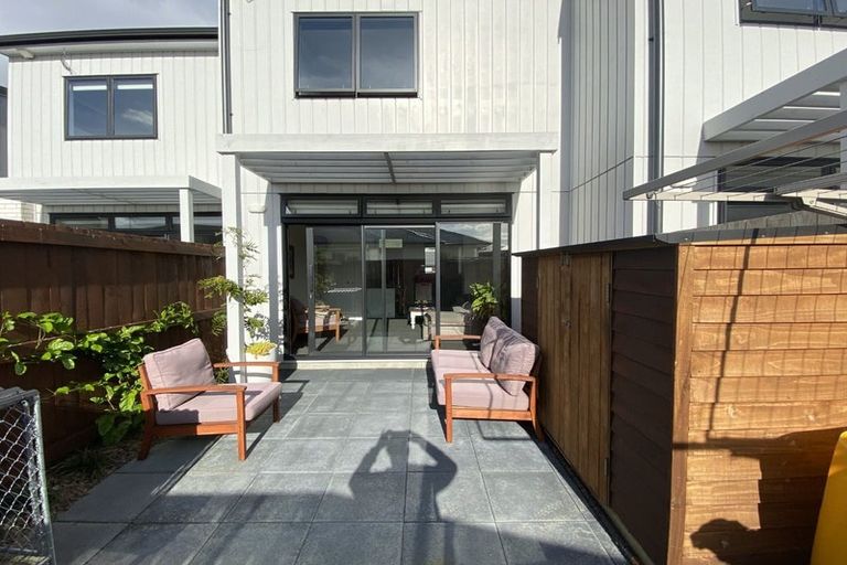 Photo of property in 16 Kauamo Close, Waiwhetu, Lower Hutt, 5010