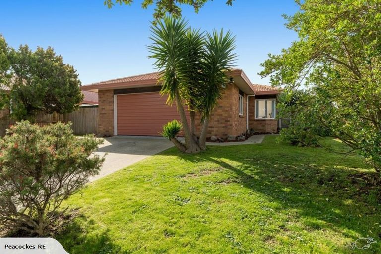 Photo of property in 4 Dalton Drive, Papamoa Beach, Papamoa, 3118