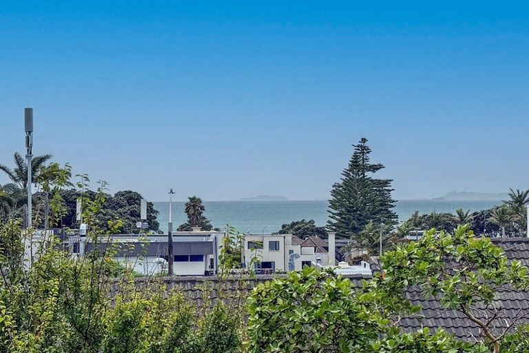 Photo of property in 4/7 Hastings Road, Mairangi Bay, Auckland, 0630
