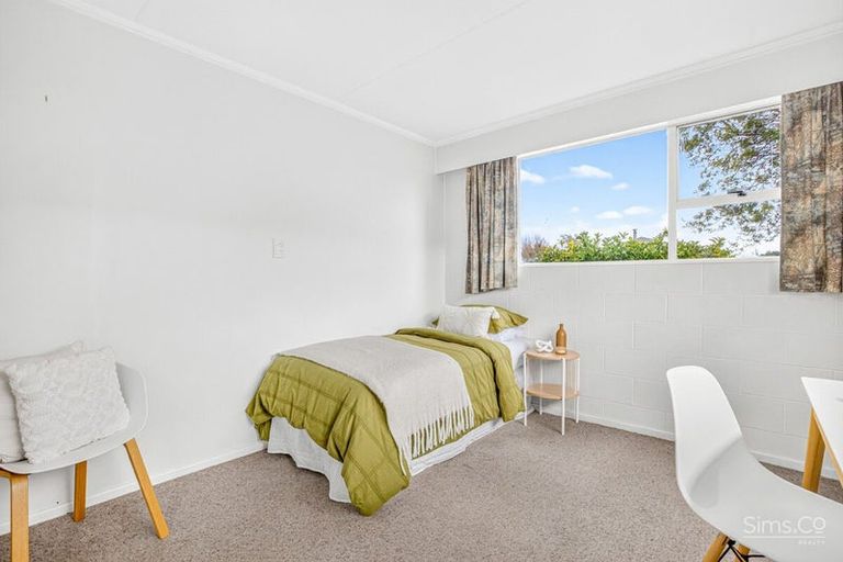 Photo of property in 18 Exeter Crescent, Springvale, Whanganui, 4501