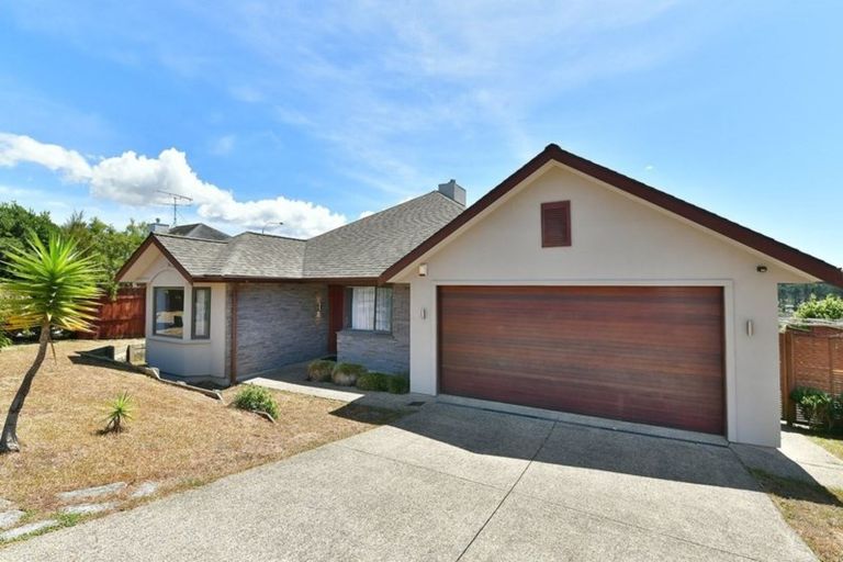 Photo of property in 8 Archer Rayner Place, Greenhithe, Auckland, 0632