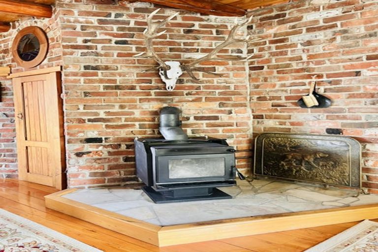 Photo of property in 50 Council Hill Road, Little River, 7591