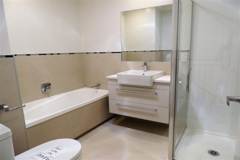 Photo of property in 27 Pencaitland Drive, Flat Bush, Auckland, 2019