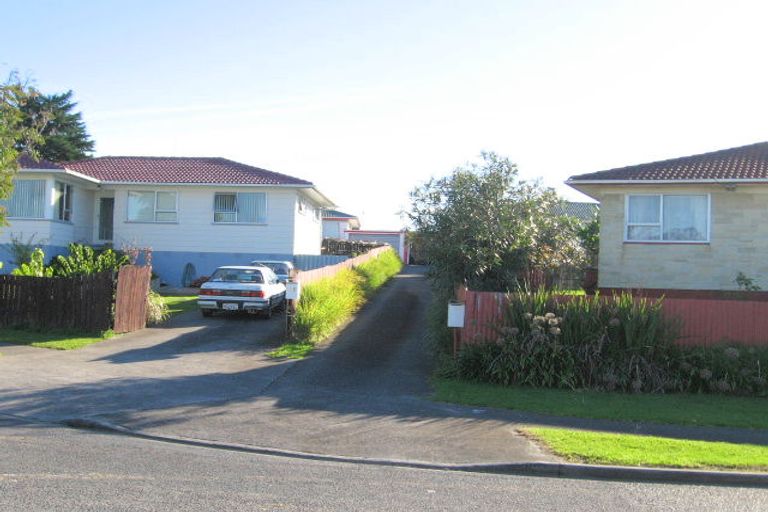 Photo of property in 1/13 Vetori Place, Clover Park, Auckland, 2023