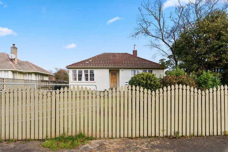 Photo of property in 10 Clinkard Avenue, Glenholme, Rotorua, 3010