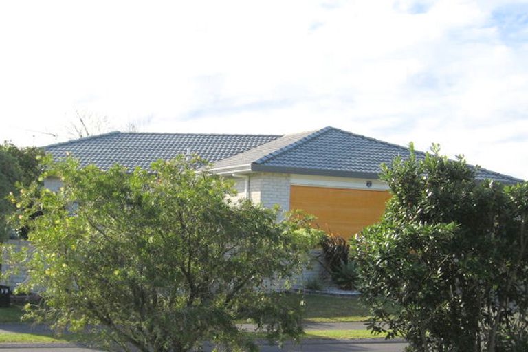 Photo of property in 199 Lakeside Drive, Orewa, 0931