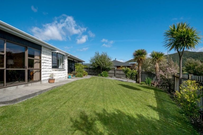 Photo of property in 78 Moana View Road, Waikawa, Picton, 7220