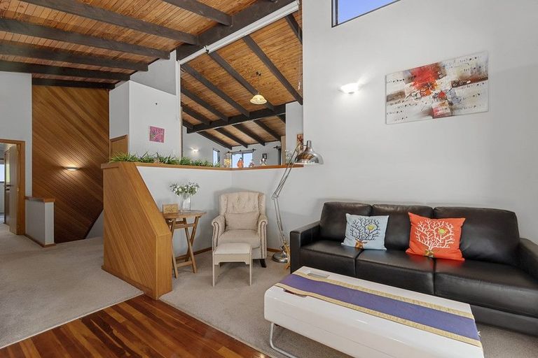 Photo of property in 67 Kennedy Avenue, Forrest Hill, Auckland, 0620